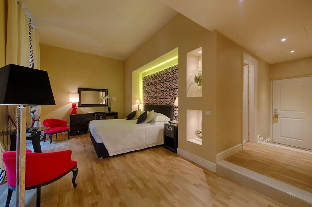 Grand Hotel Cavour Florence 4*,