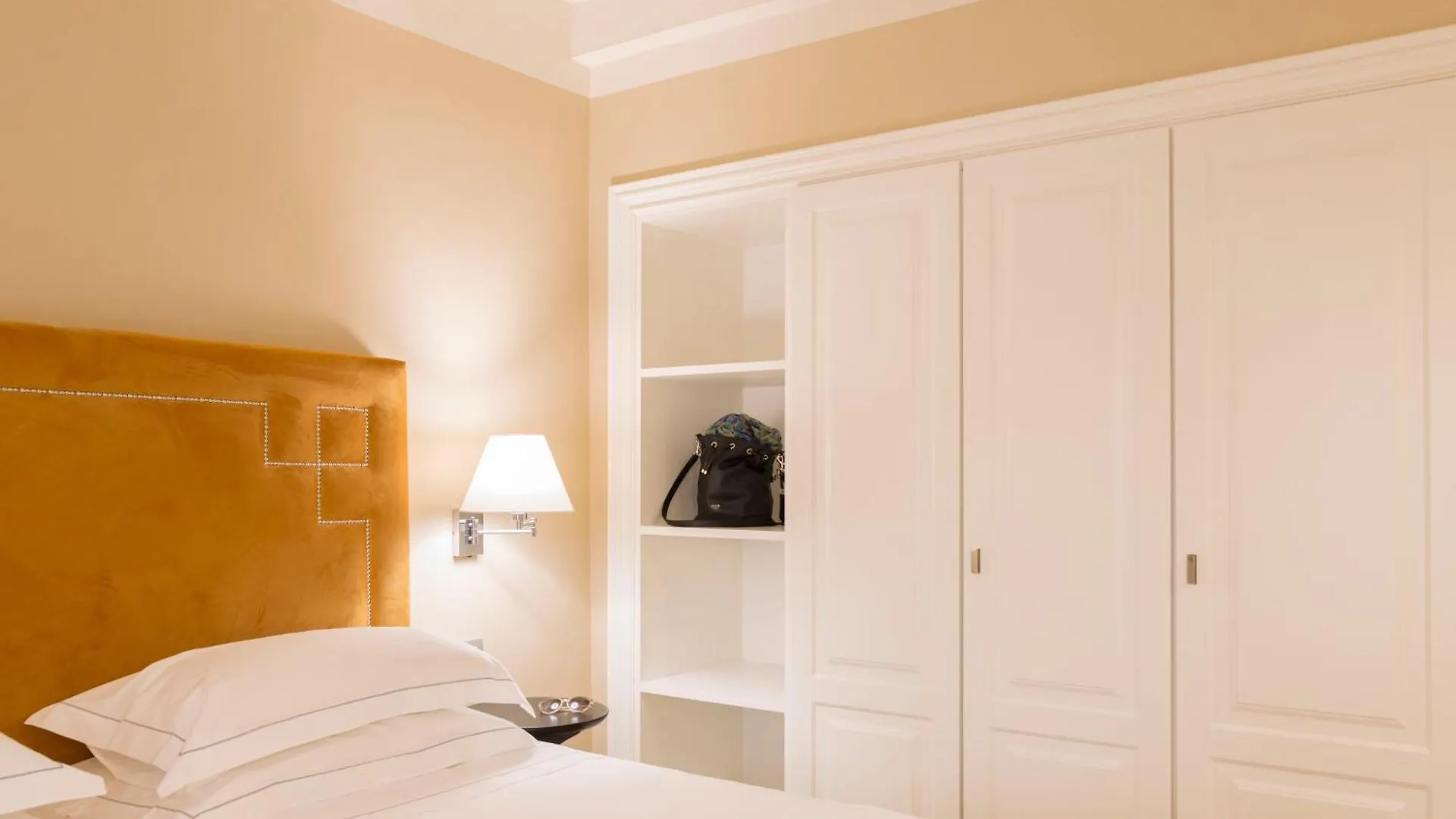****  Grand Hotel Cavour Florence Italy